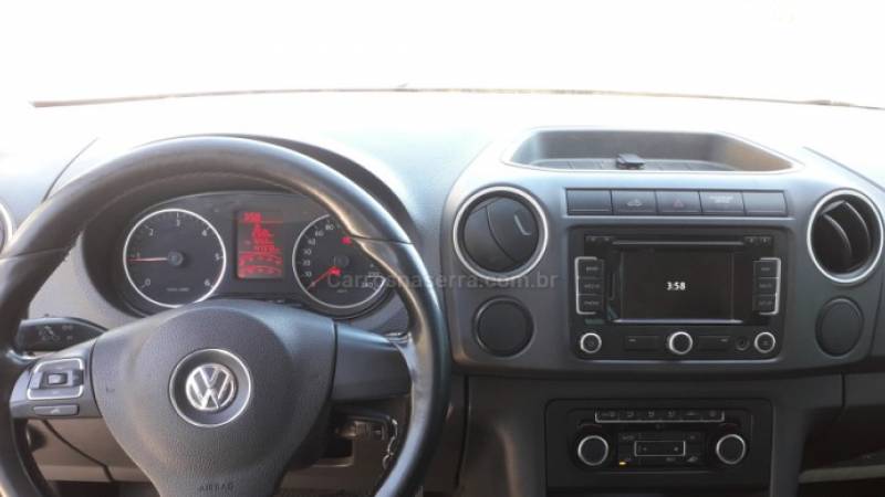 VOLKSWAGEN - AMAROK - 2011/2012 - Prata - R$ 89.900,00