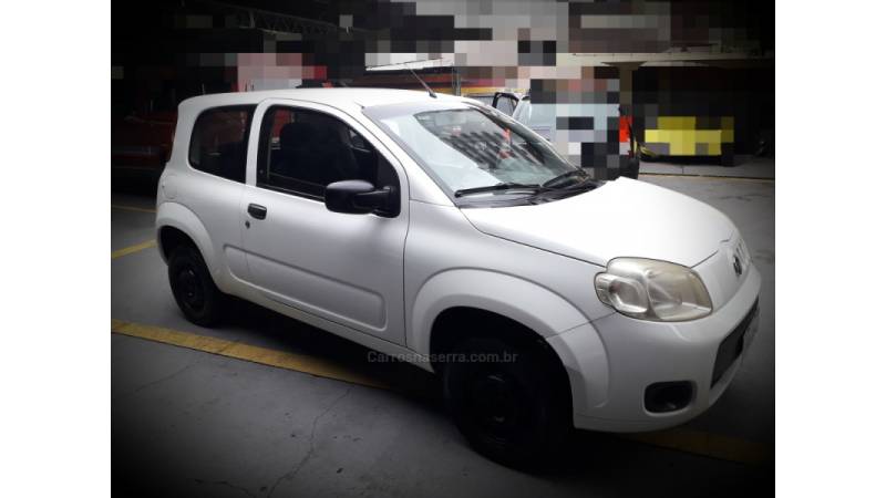 FIAT - UNO - 2013/2014 - Branca - R$ 25.000,00