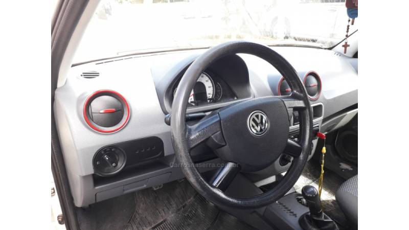 VOLKSWAGEN - GOL - 2013/2014 - Branca - R$ 30.500,00
