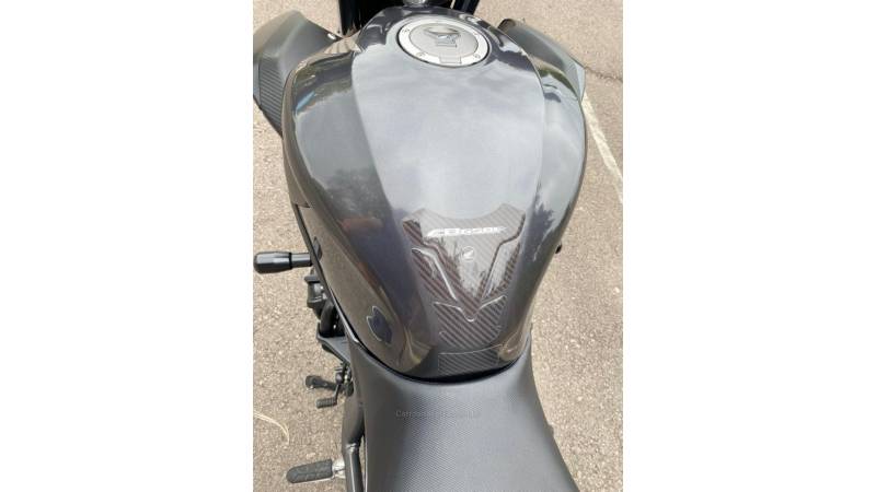 HONDA - CB 650 - 2015/2015 - Cinza - R$ 36.800,00