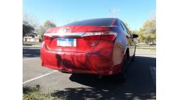TOYOTA - COROLLA - 2016/2017 - Vermelha - Sob Consulta