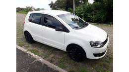 VOLKSWAGEN - FOX - 2013/2014 - Branca - R$ 42.500,00