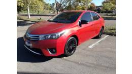TOYOTA - COROLLA - 2016/2017 - Vermelha - Sob Consulta