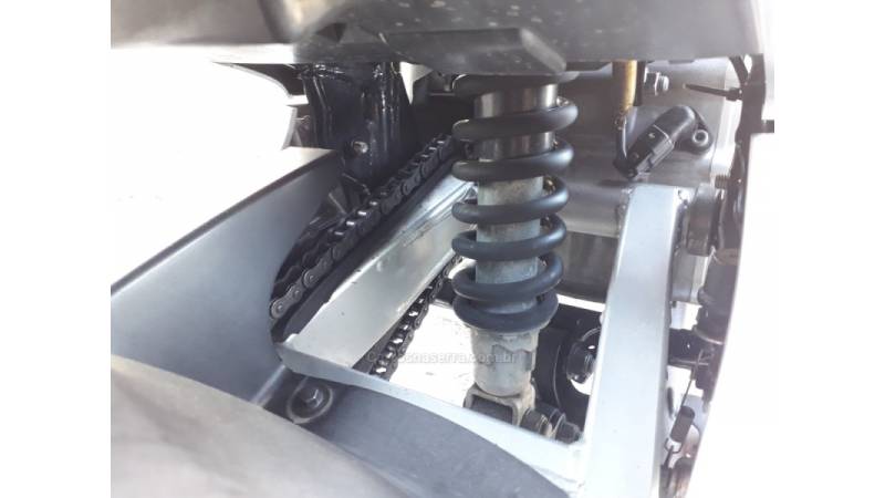 YAMAHA - FAZER - 2008/2008 - Vermelha - R$ 10.300,00