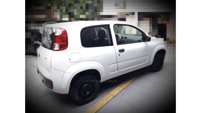 FIAT - UNO - 2013/2014 - Branca - R$ 25.000,00