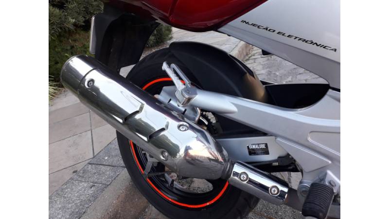 YAMAHA - FAZER - 2008/2008 - Vermelha - R$ 10.300,00
